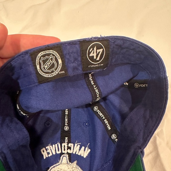Vancouver Canucks ‘47 hat - Picture 4 of 5